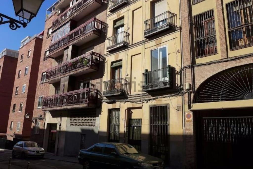 San Bernabe, Apartamento Para 2 En Las Vistillas Junto A Metro Puerta De Toledo Madrid Bagian luar foto