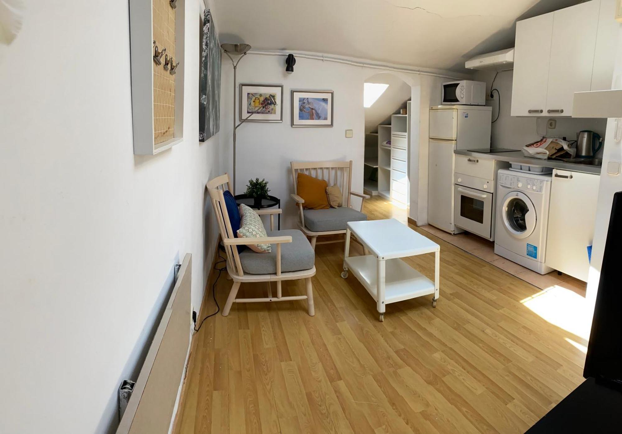 San Bernabe, Apartamento Para 2 En Las Vistillas Junto A Metro Puerta De Toledo Madrid Bagian luar foto